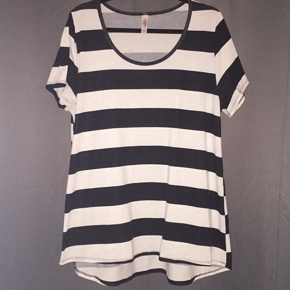 LuLaRoe classic T- 2XL